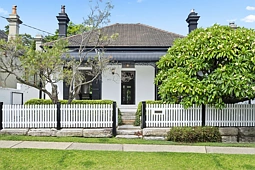 14 Francis Street, Fairlight
