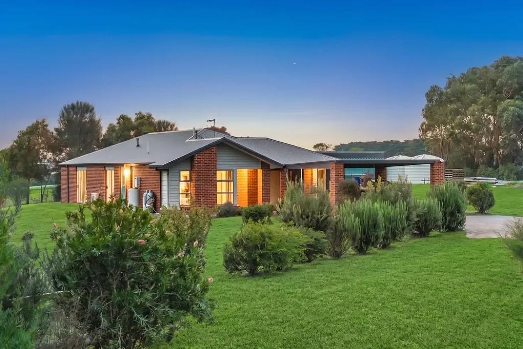 Cudgee 4房  "Hallowell Rise"- Elevated Lifestyle Opportunity