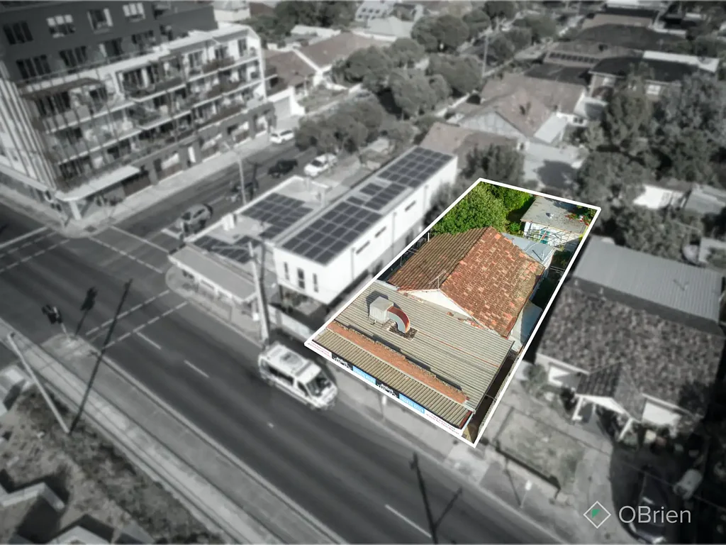 Thornbury 4कमरा Drastically Reduced and Motivated Seller!