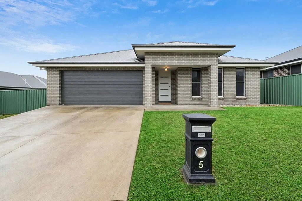 5 McLean Street, Windradyne, NSW 2795