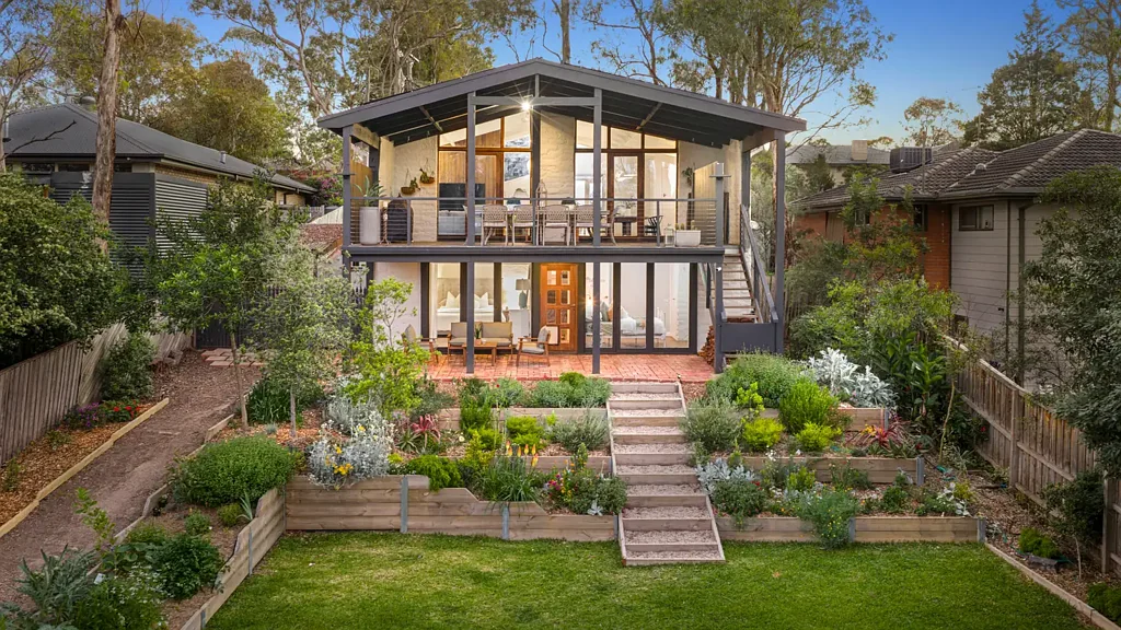 Eltham 4ਬੈੱਡਰੂਮ Enchanting Eltham Mudbrick with Expansion for the Future