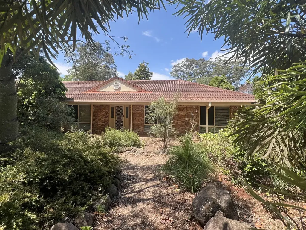 Highfields 4침실 Spacious Home with Shed, Gardens & Grand Appeal