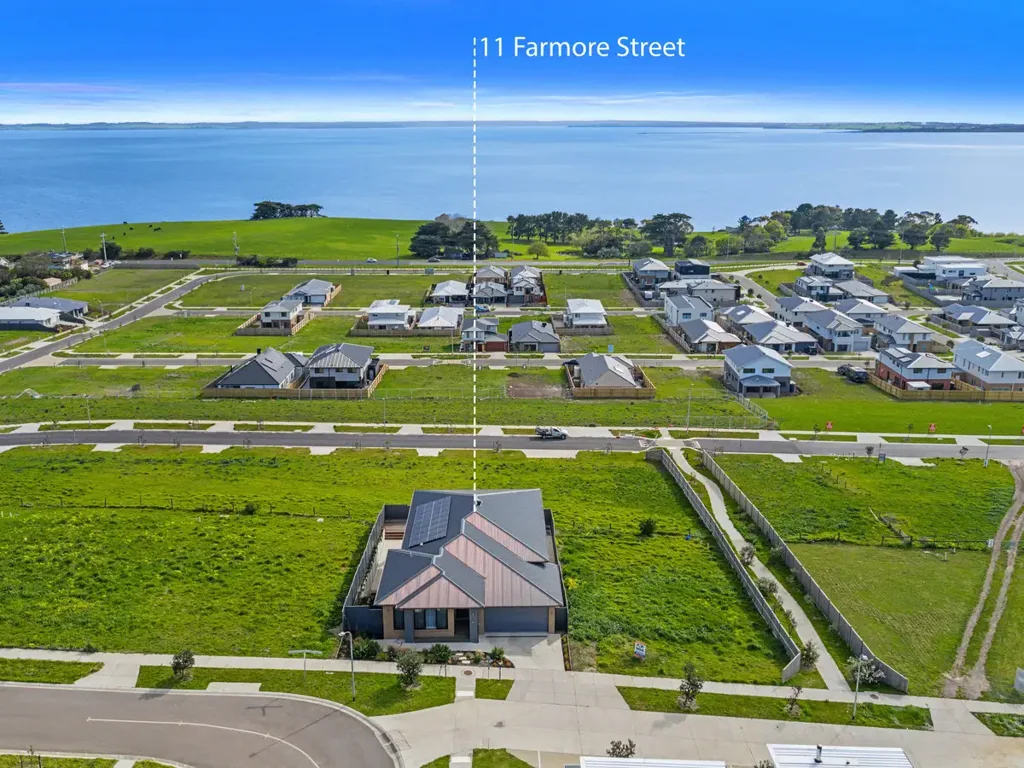 San Remo 5ਬੈੱਡਰੂਮ Space & Convenience with Expansive Bay Views