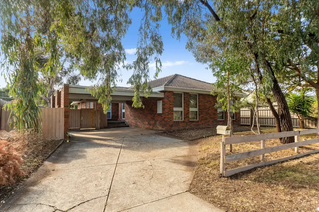 5 Goldfinch Court, Carrum Downs, VIC 3201