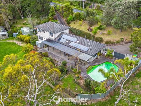 Belgrave 7 Bedroom 2 Acre Haven with Park Outlook and Dual Living Options