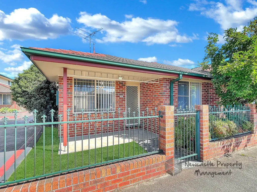 2/87 Brunker Road, Broadmeadow, NSW 2292, 2 Schlafzimmer, 1 Badezimmer, House