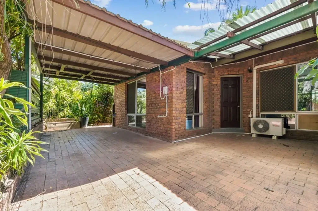 Charming Ground Floor Villa with Private Yard & Complex Pool