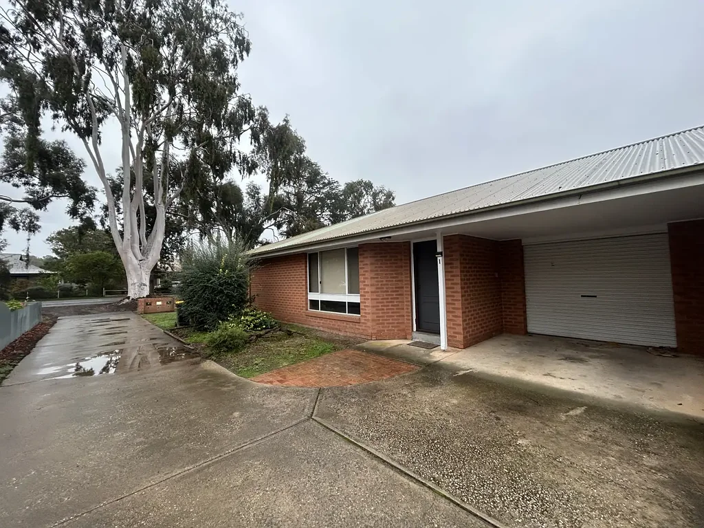 Easy-Care Home Just Minutes from Everything