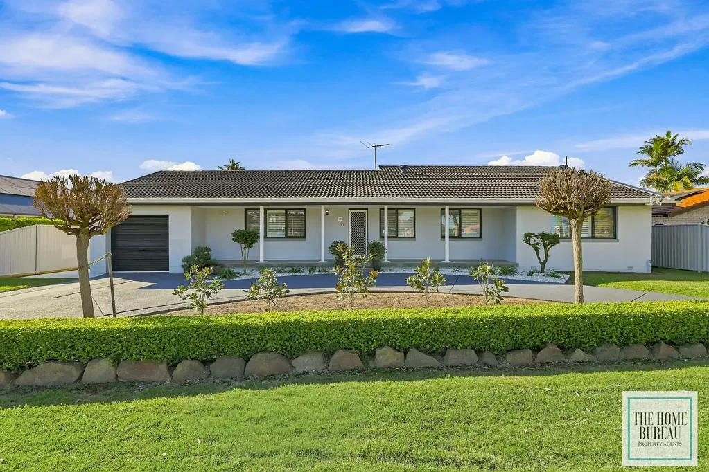 Richmond 4 Bedroom THE PARKVIEW - Immaculate Family Home on 744m2