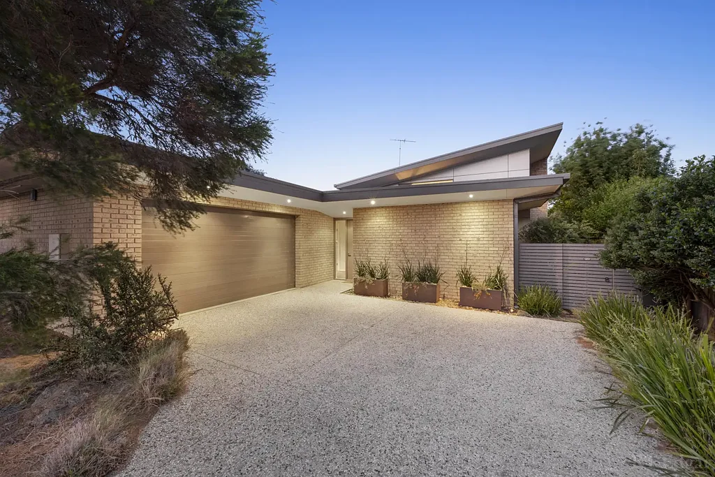 Point Lonsdale 4 Slaapkamer An Architectural Haven With Expansive Potential