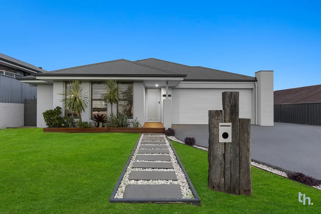 6 Portsea Parade, Cameron Park, NSW 2285