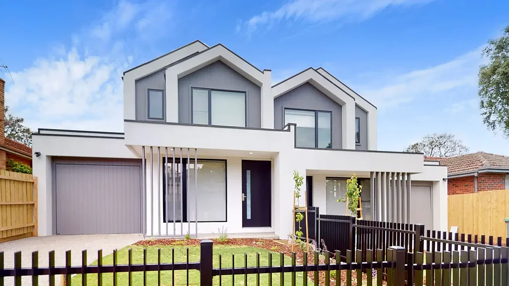 Family-Sized Comfort with Space to Live, Work & Entertain