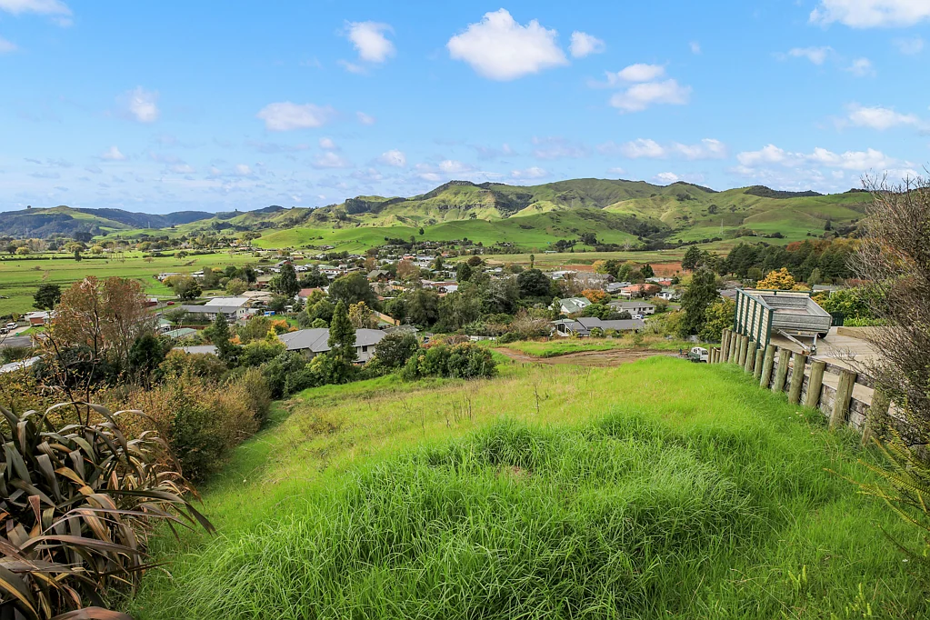 Paeroa Views Of The Longridges Not To Be Missed!