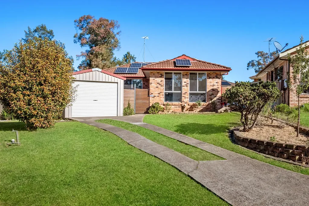 20 Euphrates Place, Kearns, NSW 2558