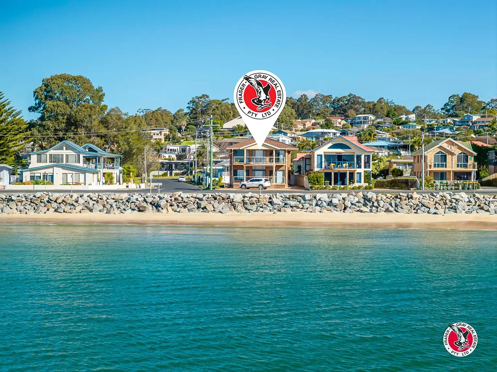 Batehaven 10ਬੈੱਡਰੂਮ Stunning Investment Opportunity - 5 Units Opposite the Beach