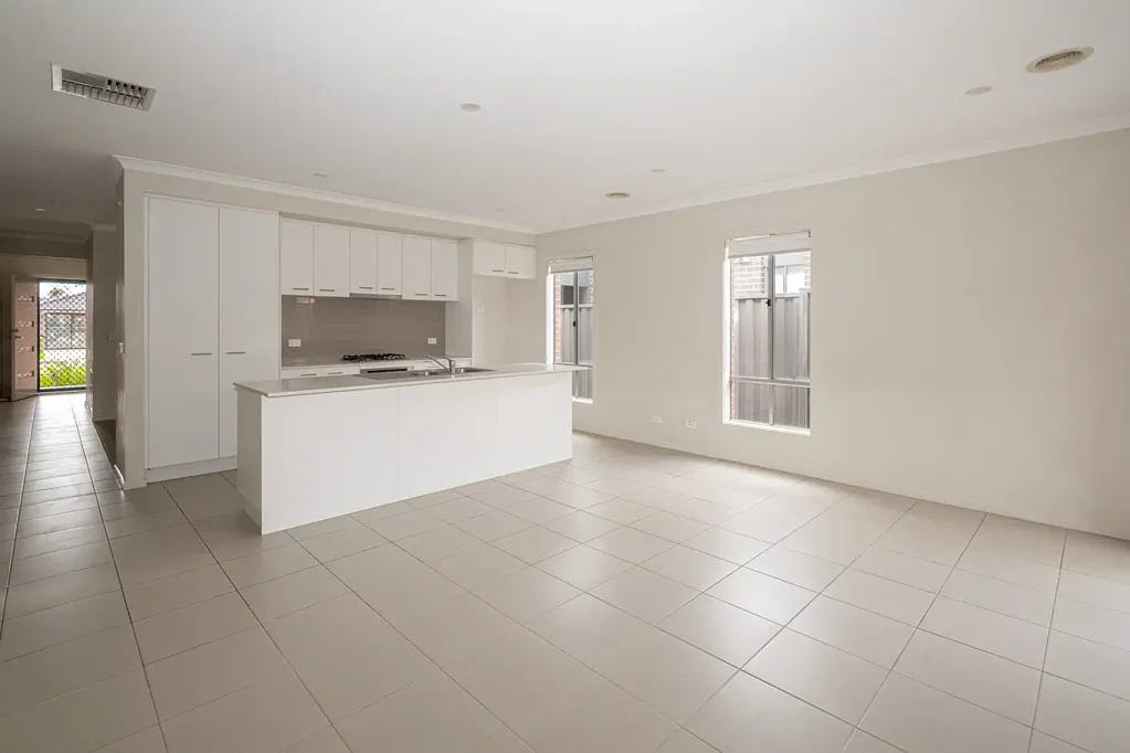 Spacious 4-bedroom family living in unbeatable location!