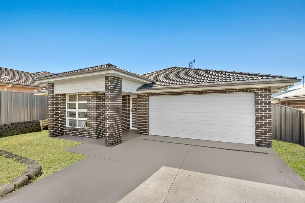 13 Clydesdale Street, Wadalba, NSW 2259