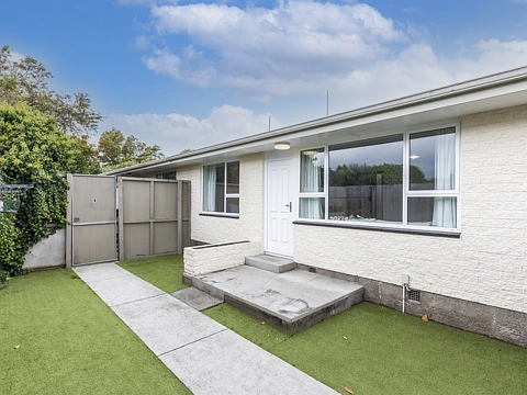 Saint Albans 2房  Sunny, Double Glazed, Spacious and Super Location