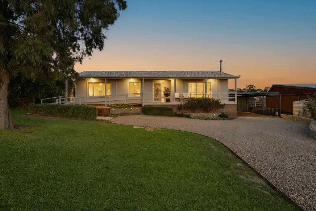 Normanville 3房  Coastal Scenic Serenity