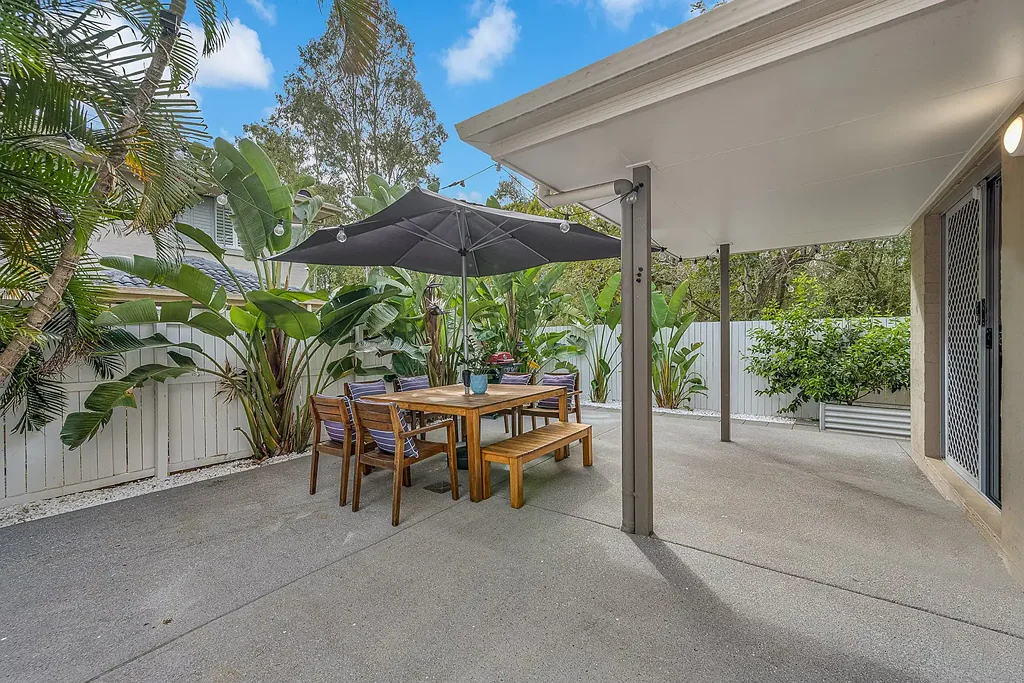 Bridgeman Downs 3chambre Renovated, Relaxed & Ready for You!