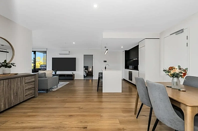 202/25 Challis Street, Dickson, ACT 2602, 3 habitaciones, 2 baños, Apartment