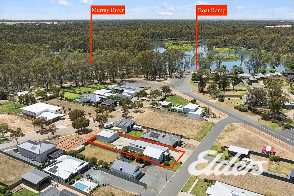 Bundalong 5 Bedroom "Lifestyle Perfection in Bundalong – River Access, Pool & Large Shedding"