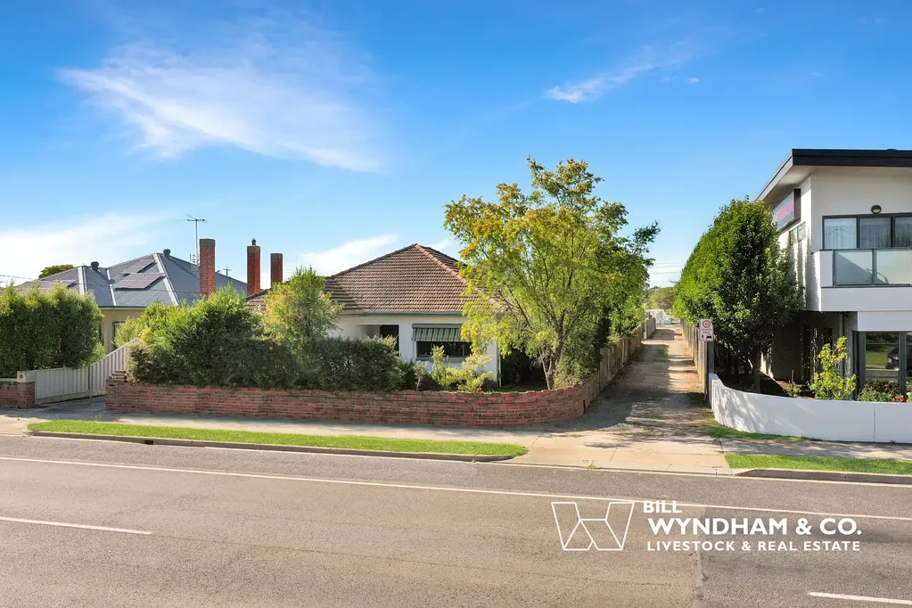 Bairnsdale 4房  Main Street Commercial Opportunity