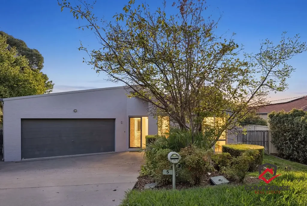 5 Mcauliffe Court, Nicholls, ACT 2913