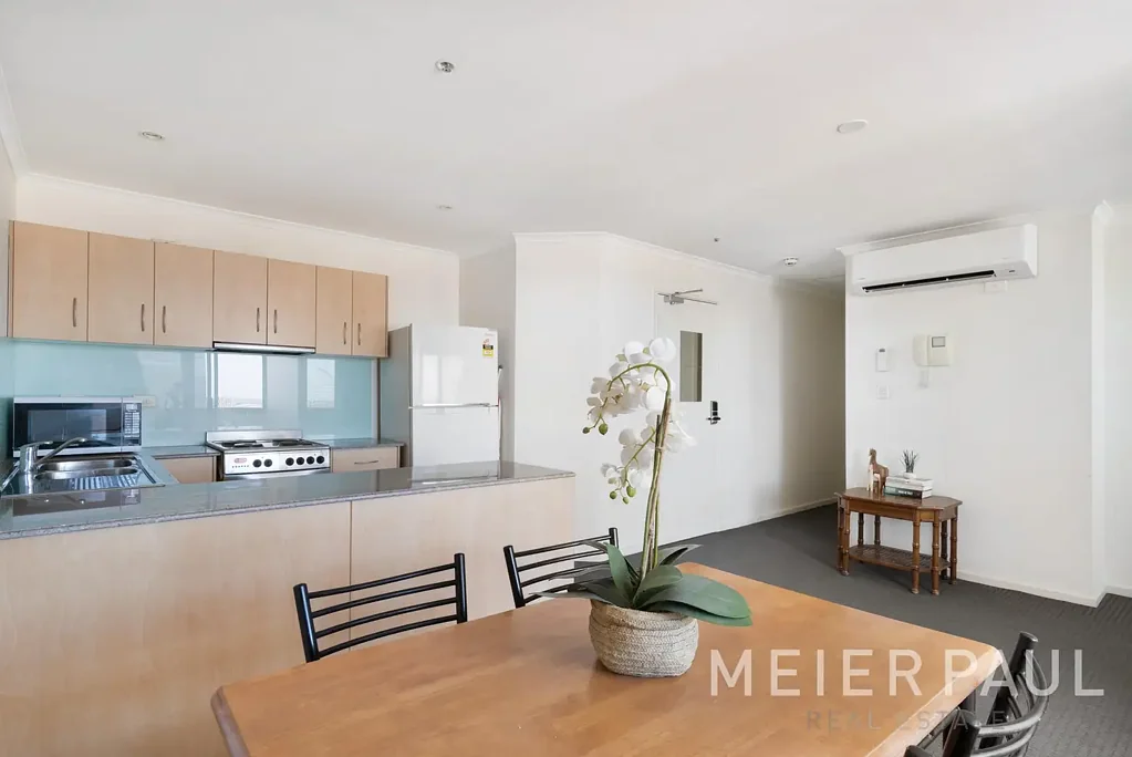 Adelaide 2房  Comfort & convenient lifestyle or ideal investment opportunity – in the heart of the city!