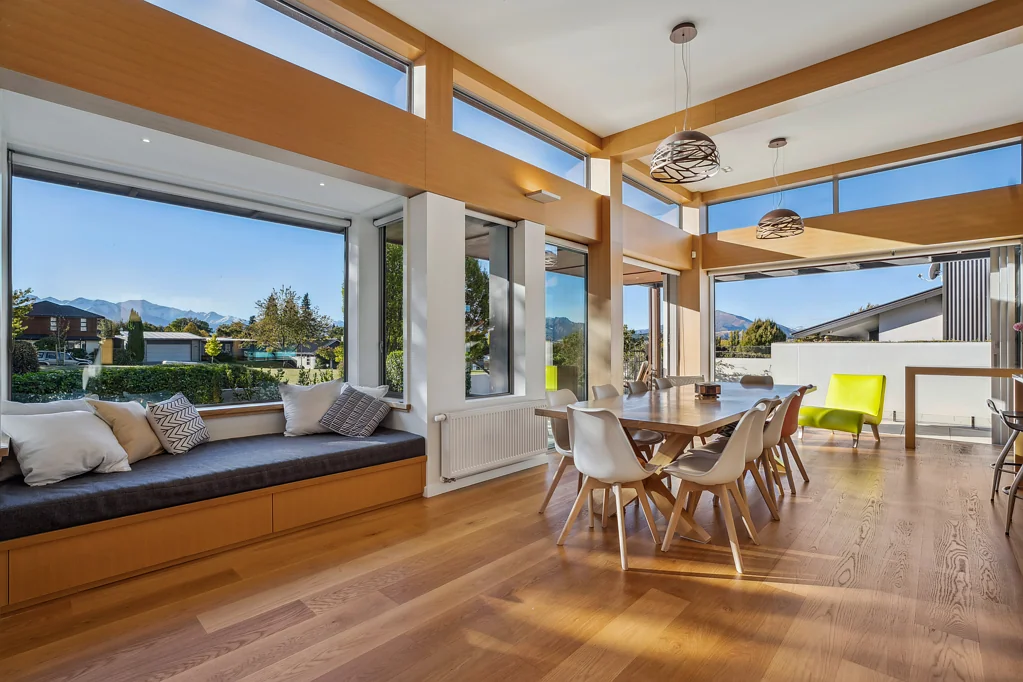 Wanaka 4 Bedroom Designed to Impress, Built to Indulge