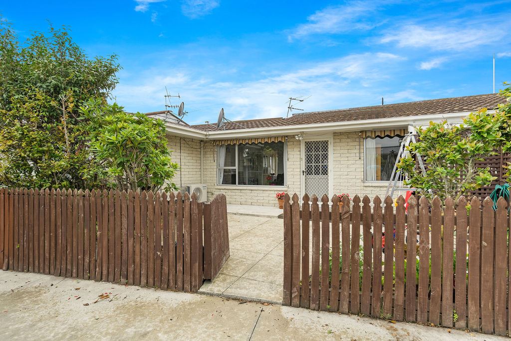 2/8 Bowen Street, Upper Riccarton, Christchurch, 2 ห้องนอน, 1 ห้องน้ำ