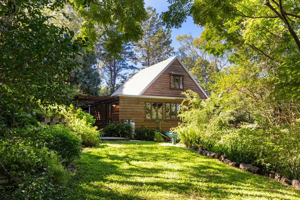 118 Gillies Road, Upper Brookfield, QLD 4069