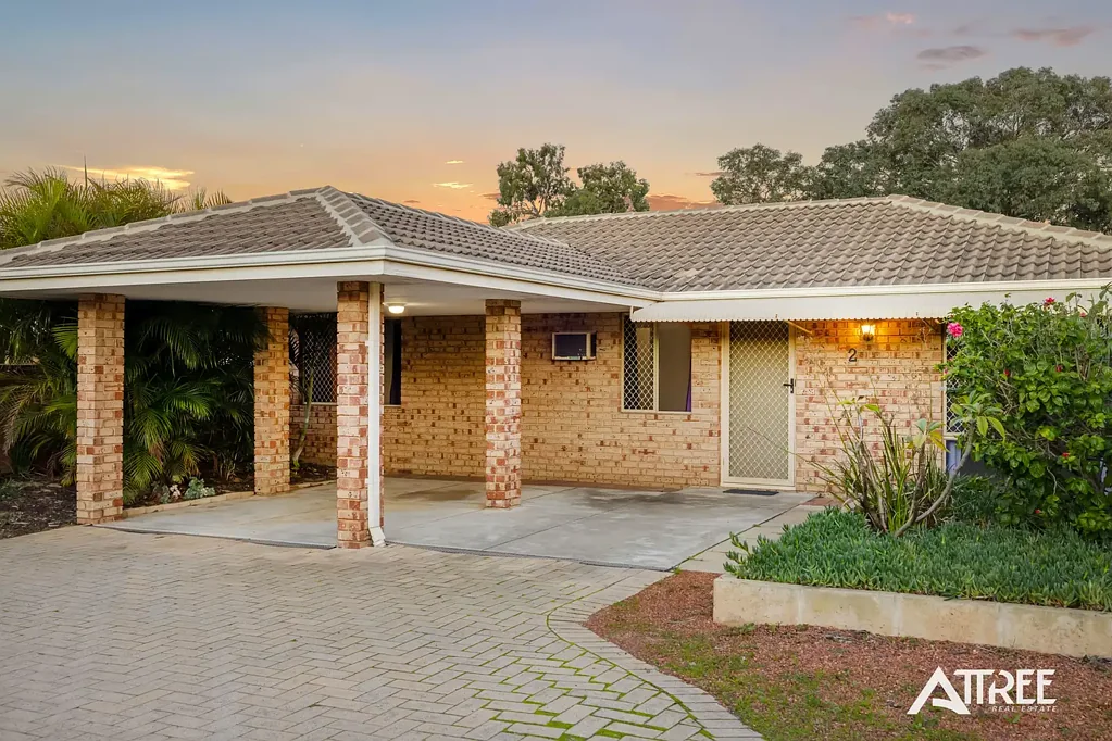 2/208 Burslem Drive, Maddington, WA 6109