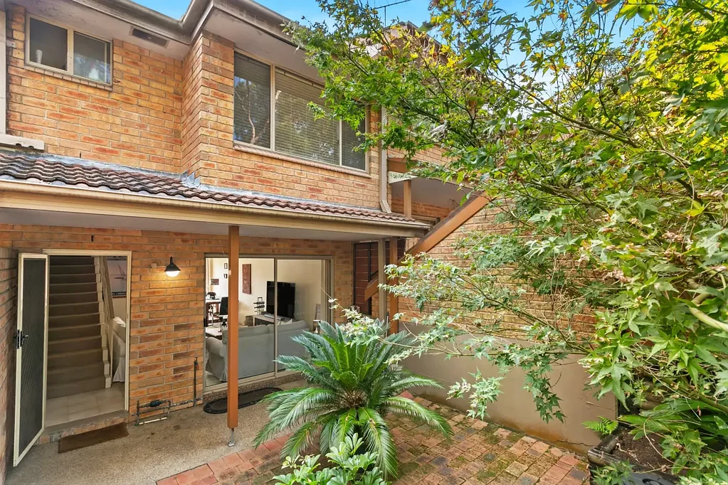 Marsfield 2 Bedroom Classic Townhouse in a Prime Locale