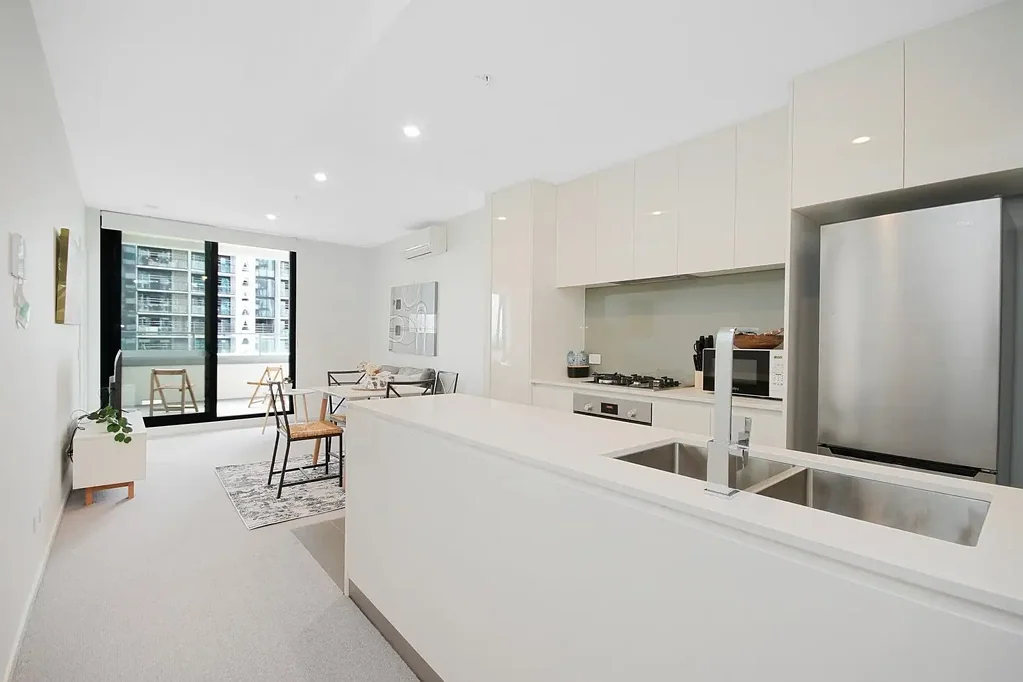 Footscray 3部屋 Three bedrooms. Privately Positioned, Perfectly Appointed.