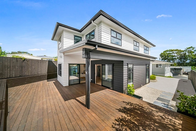15A Tonkin Drive, Sunnynook, North Shore City