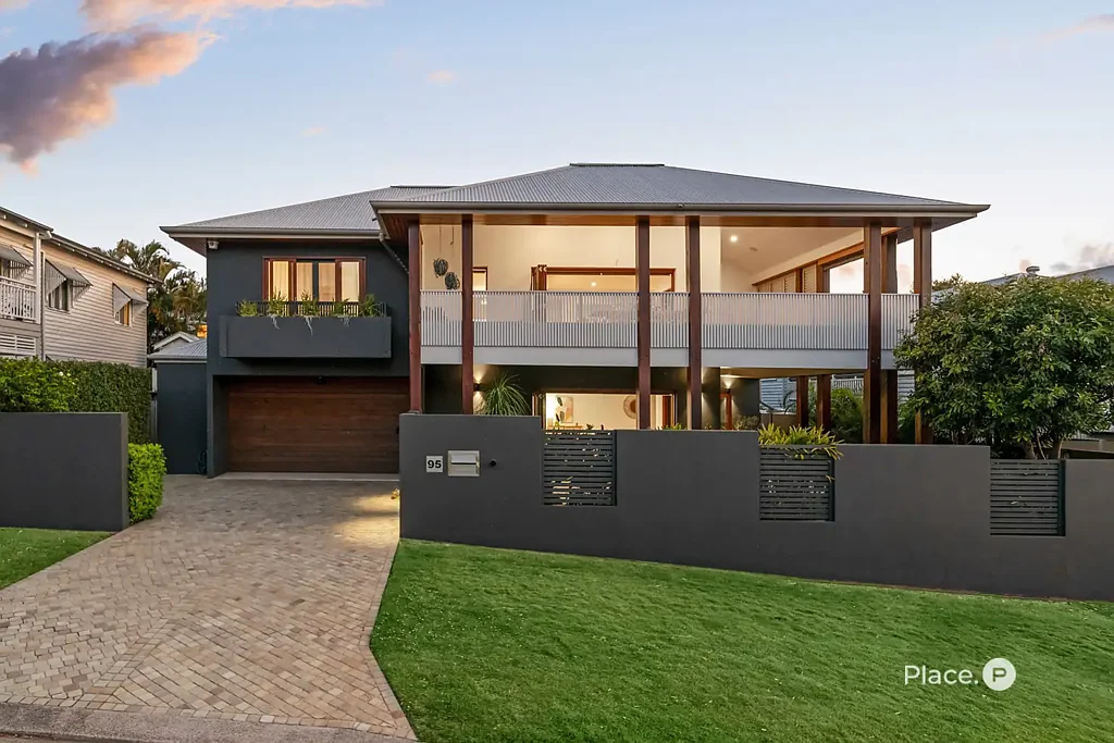 95 Lloyd Street, Camp Hill, QLD 4152