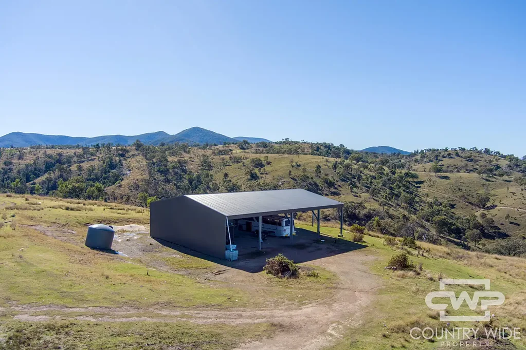 Tenterfield Well-located Rural Holding with Water Security, Infrastructure & Potential