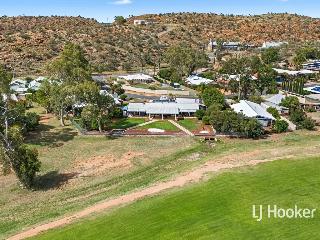 6 The Fairway, Desert Springs, NT 870