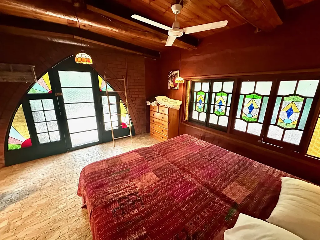 Unique apartment for rent at Cedar Park Rainforest Resort in a small community located in Koah on the Atherton Tablelands outside Cairns