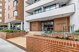 405/43 Honeysuckle Drive, Newcastle