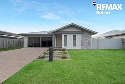 8 Regency Crescent, Beaconsfield