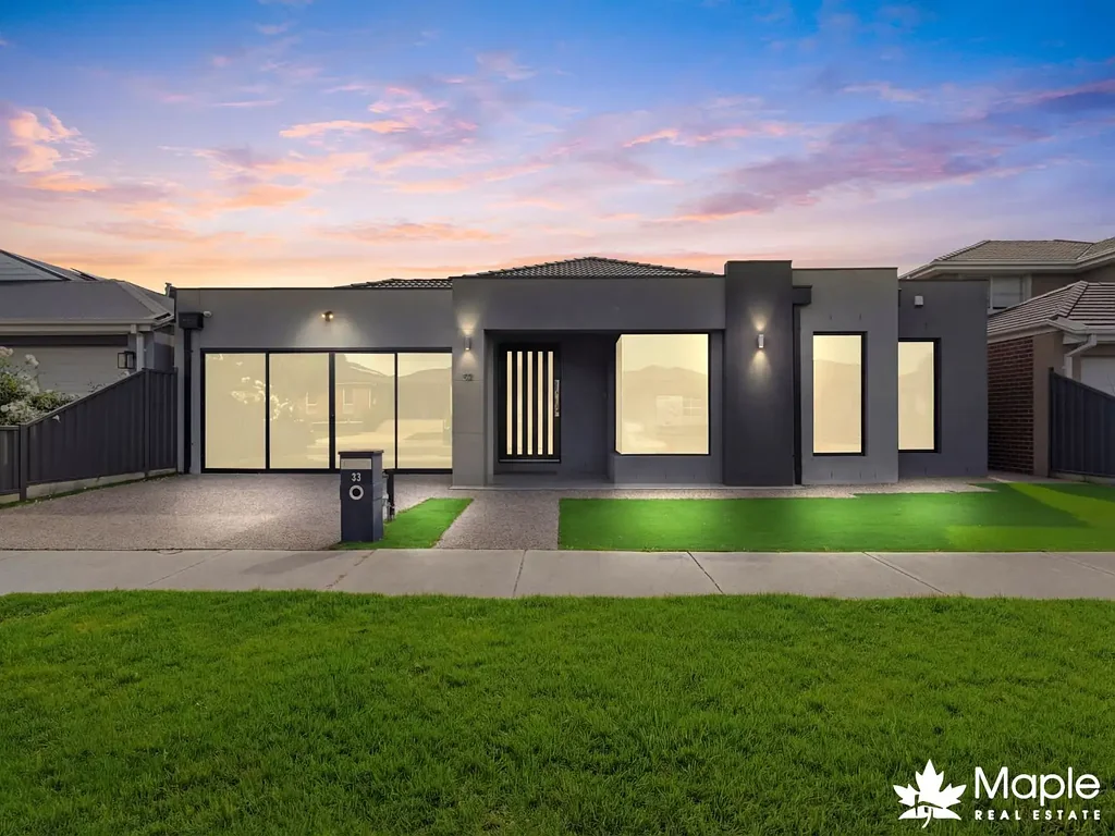 32 Compass Drive, Greenvale, VIC 3059