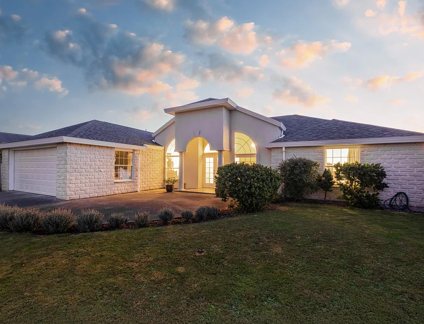 84 Navigation Drive, Whitby, Porirua City, 4 રૂમ, 2 બાથરૂમ, House