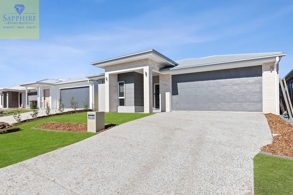 Brand new home available for rent in a convenient location in Morayfield, featuring ducted air conditioning.