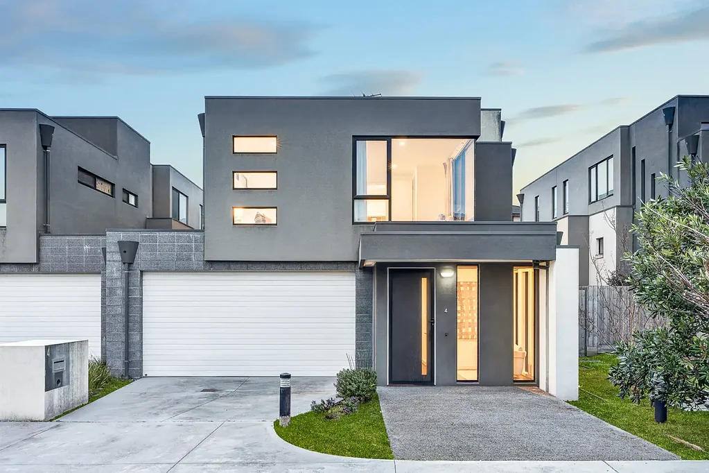 Doncaster East 5 Slaapkamer Expansive Family Living in Dual School Zones