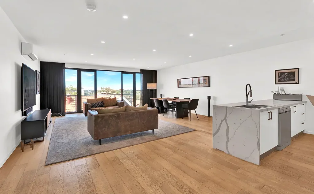 Ormond 2બેડરૂમ True Penthouse Living with Scale, Light & Absolute Transparency!