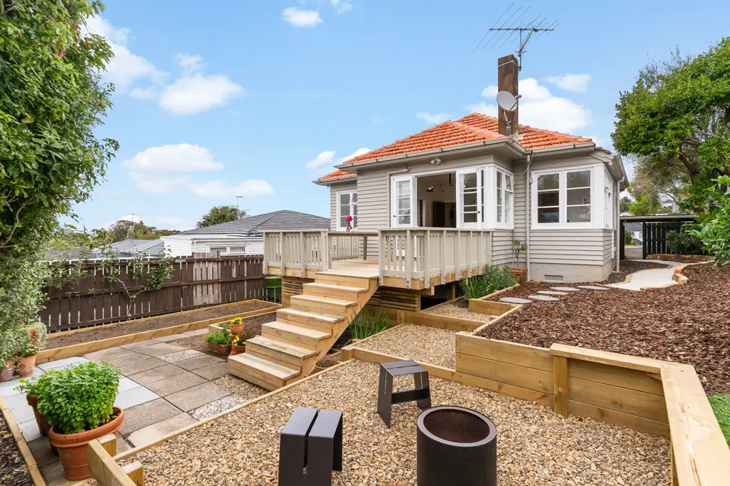 Greenlane 3 Bedroom Solid, Charming & Ready for Your Touch