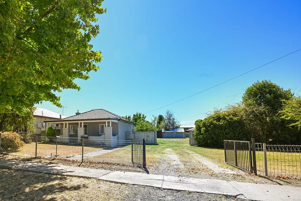 229 Dalton Street, Orange, NSW 2800