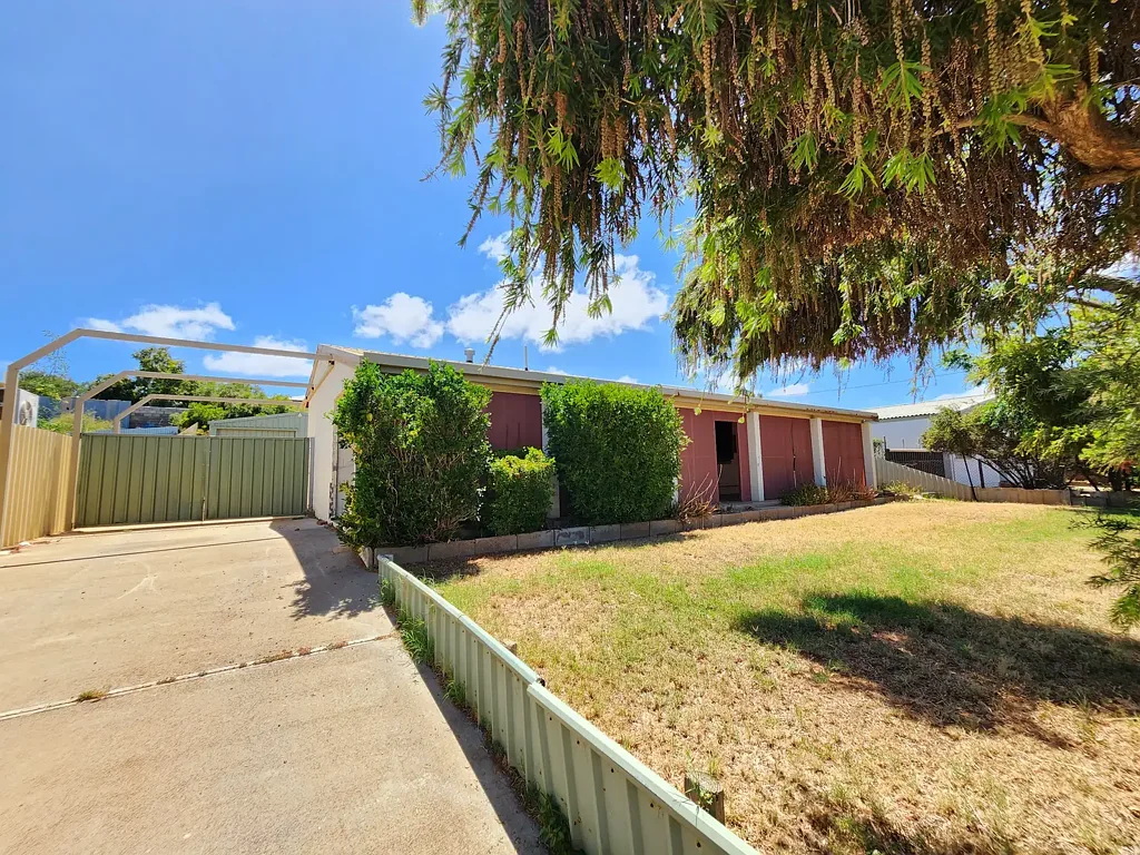 19 Hubble Street, Carnarvon, WA 6701